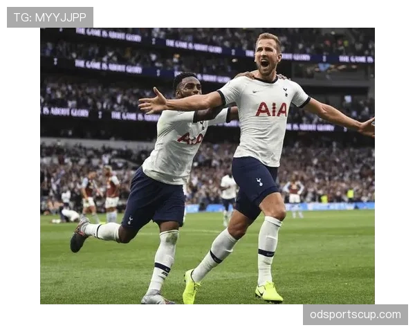 托特纳姆热刺近期联赛表现稳定,进攻效率提升,阵容磨合逐渐成形 托特纳姆热刺近期联赛表现稳定,进攻效率提升,阵容磨合逐渐成形